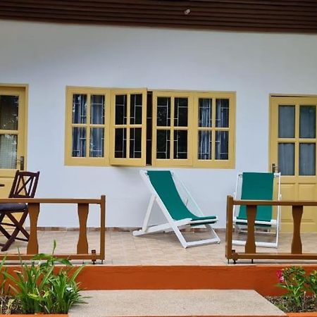 Chez Lester Baie Sainte-Anne Extérieur photo